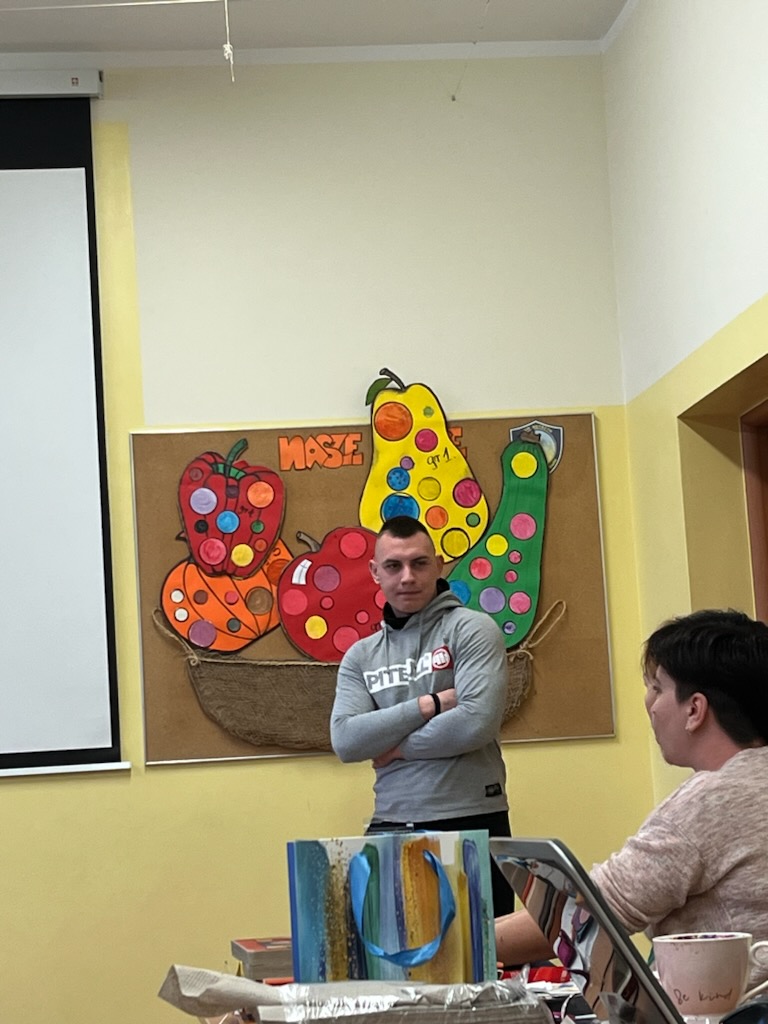 Ilustracja do aktualności SPOTKANIE Z MŁODZIEŻĄ  W SPECJALNYM OŚRODKU SZKOLNO-WYCHOWAWCZYM W KĘTRZYNIE